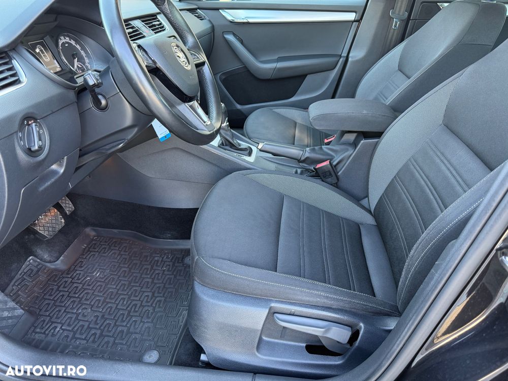 Skoda Octavia 2.0 TDI DSG Ambition - 11