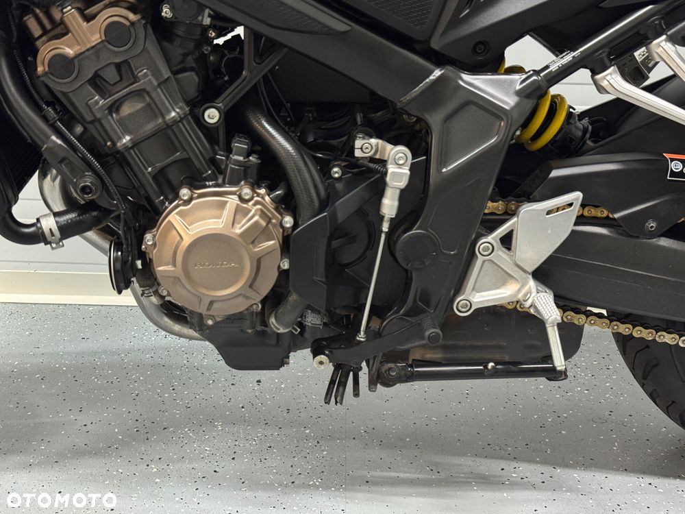 Honda CB - 33
