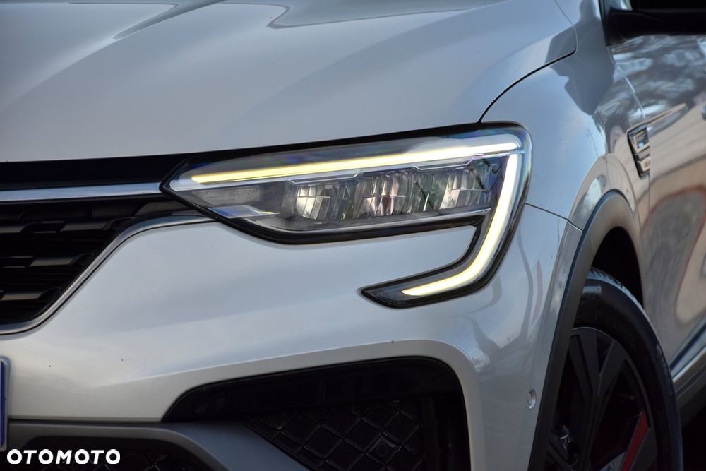 Renault Arkana E-TECH 145 R.S.LINE - 13