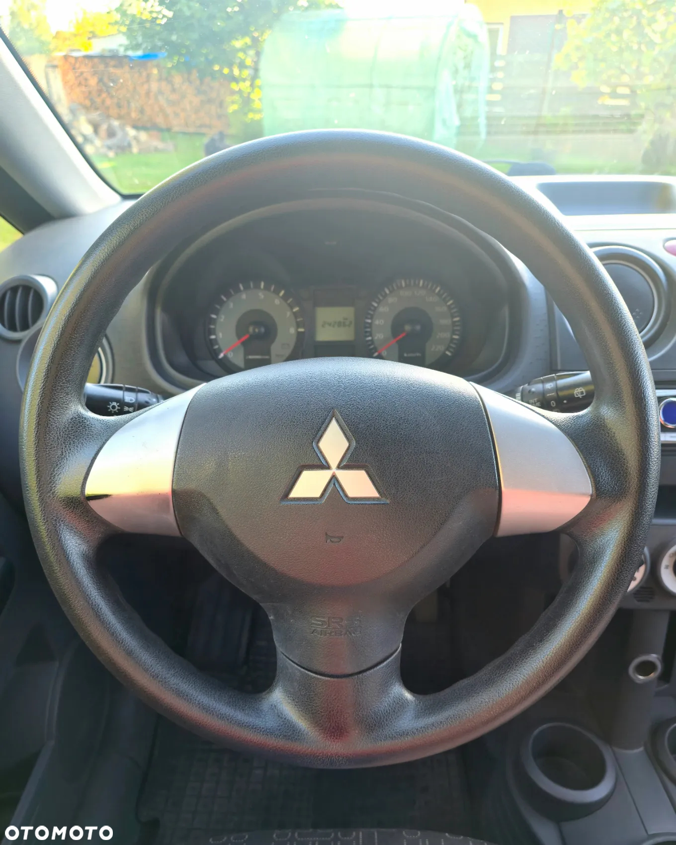Mitsubishi Colt - 9