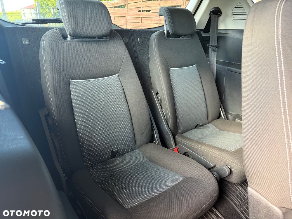 Ford S-Max - 19