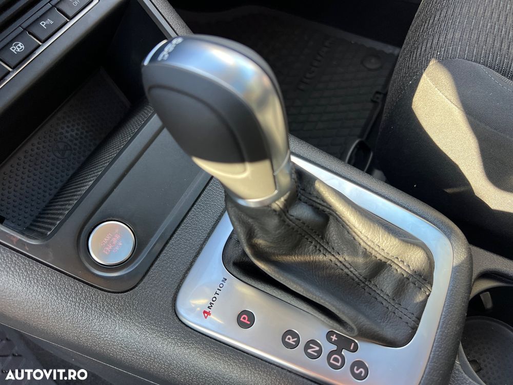 Volkswagen Tiguan 2.0 TDI 4Motion DSG Sport & Style - 6