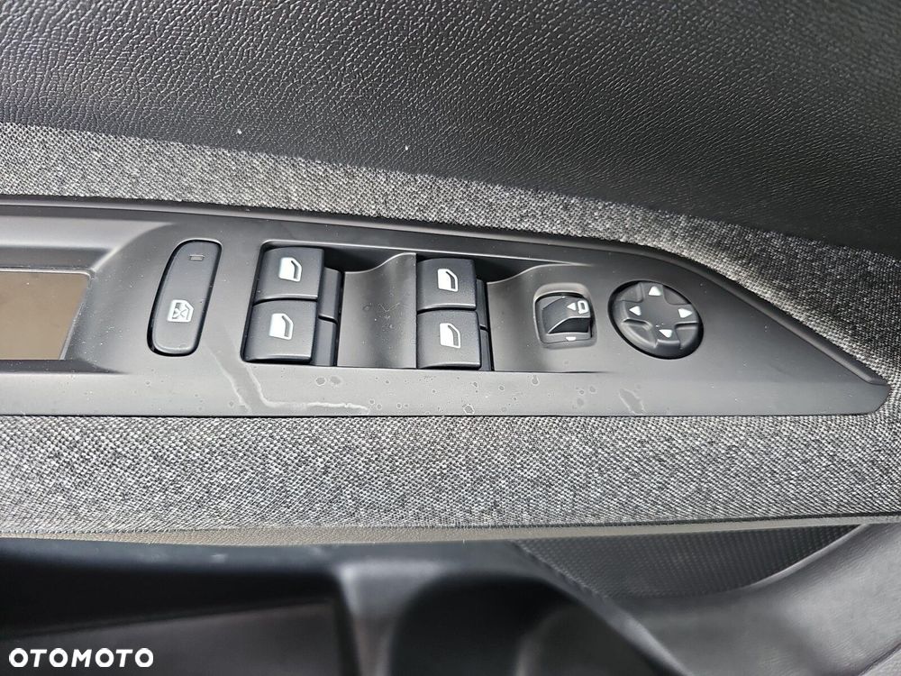 Peugeot 5008 - 20