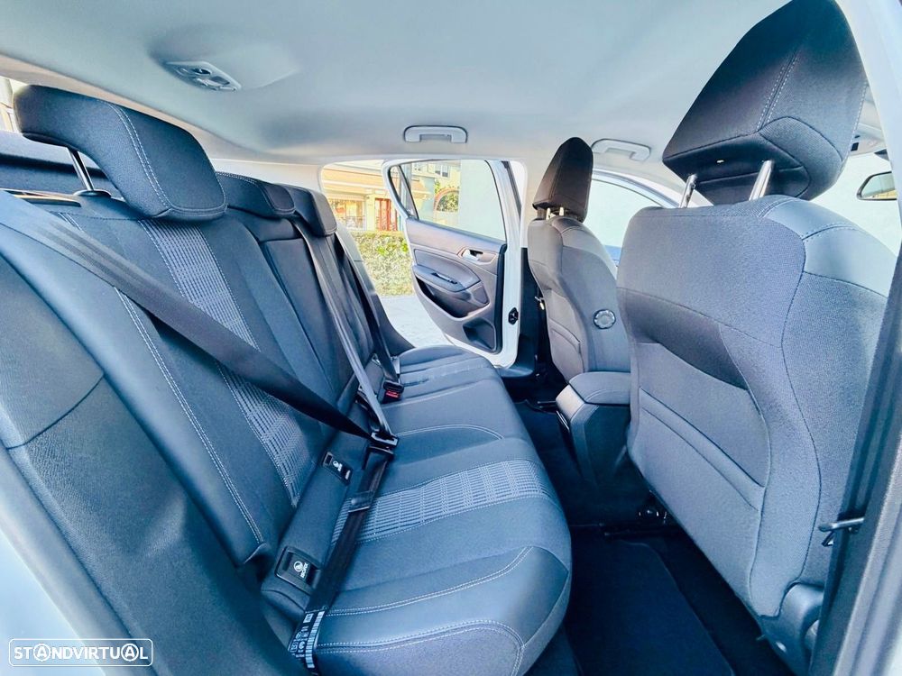 Peugeot 308 1.2 PureTech Active - 9