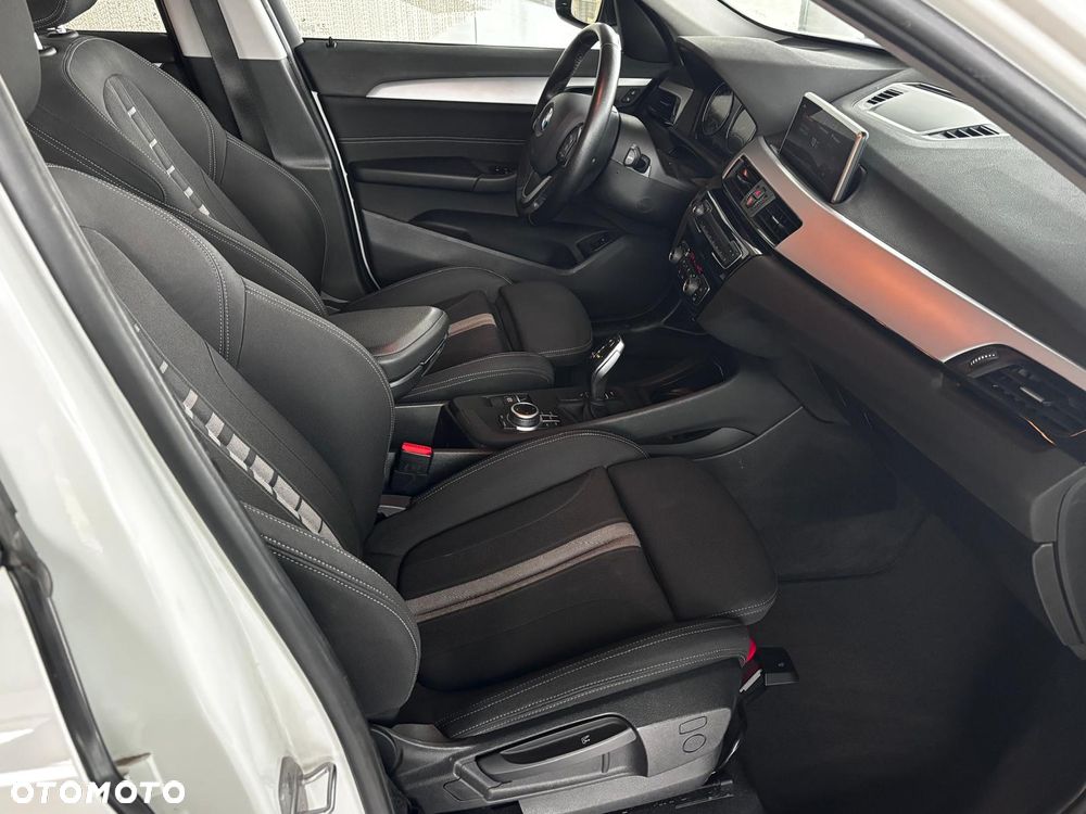 BMW X1 sDrive18i - 13