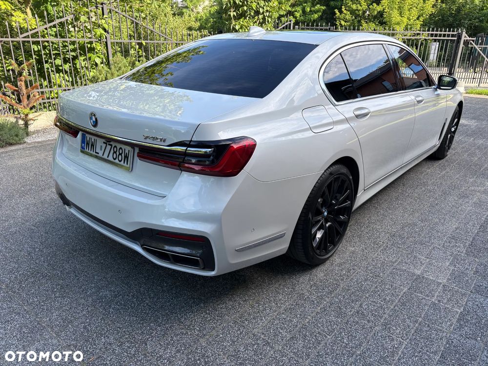BMW Seria 7 740Li - 8