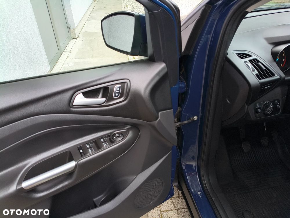 Ford Kuga 1.5 EcoBoost 2x4 Business Edition - 15