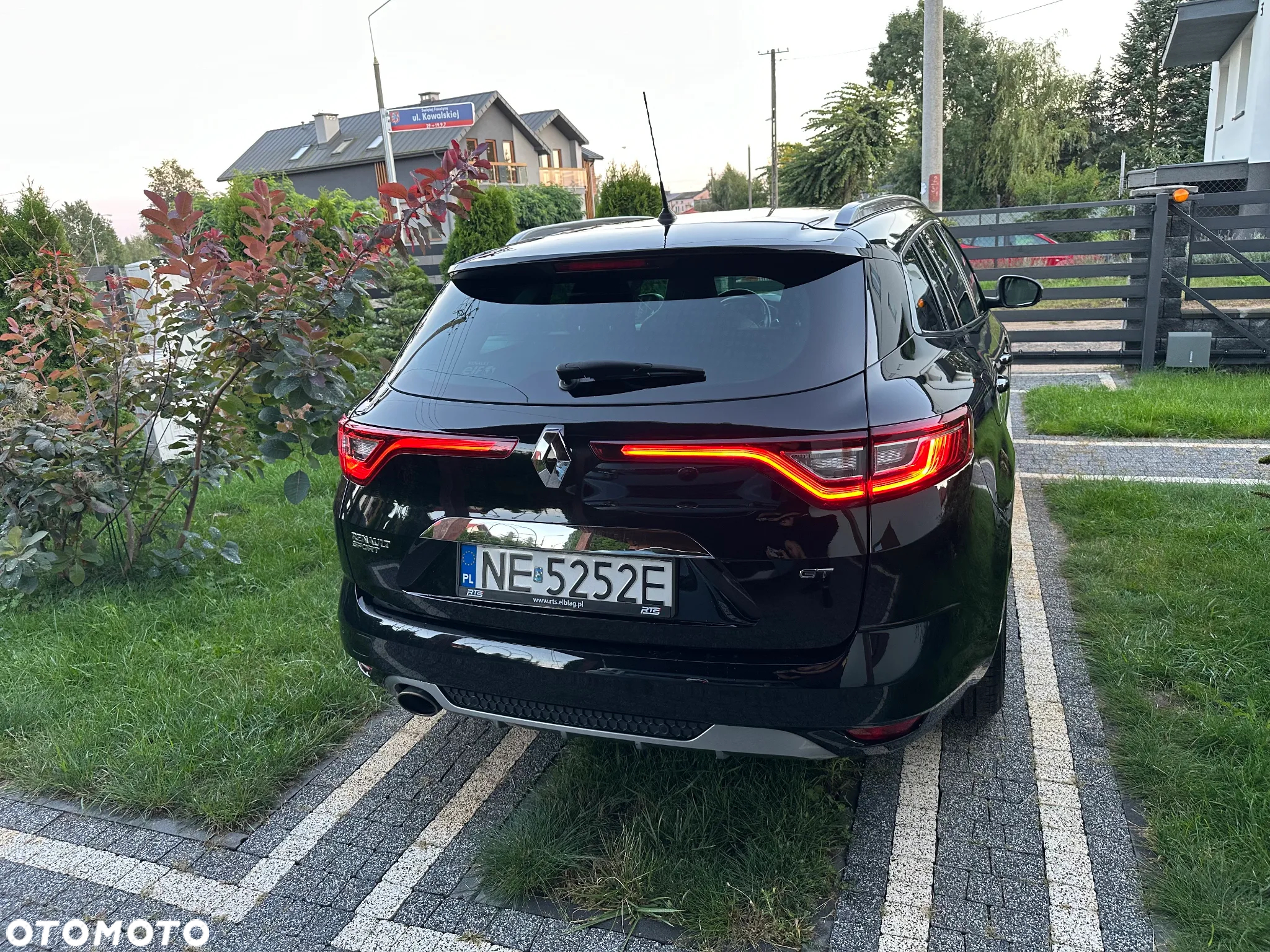 Renault Megane 1.6 TCe GT EDC - 3
