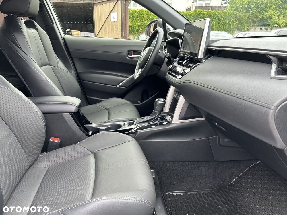 Toyota Corolla Cross 2.0 Hybrid Executive - 12