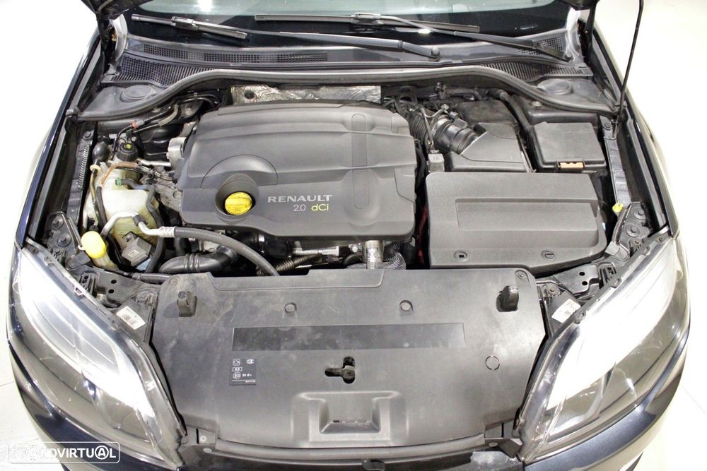 Renault Laguna Break 2.0 dCi GT 4Control - 39