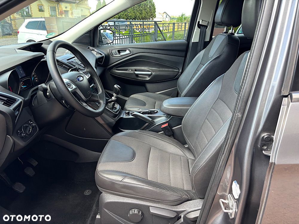 Ford Kuga 2.0 TDCi 4x4 Titanium - 30