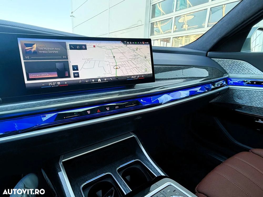 BMW i7 - 19