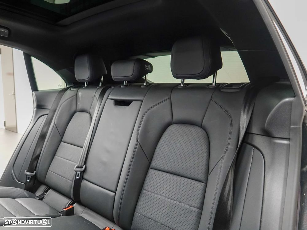 Porsche Macan Electric 4 - 33