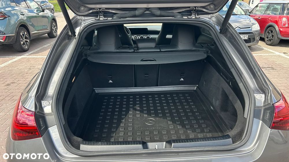 Mercedes-Benz CLA 200 7G-DCT - 10