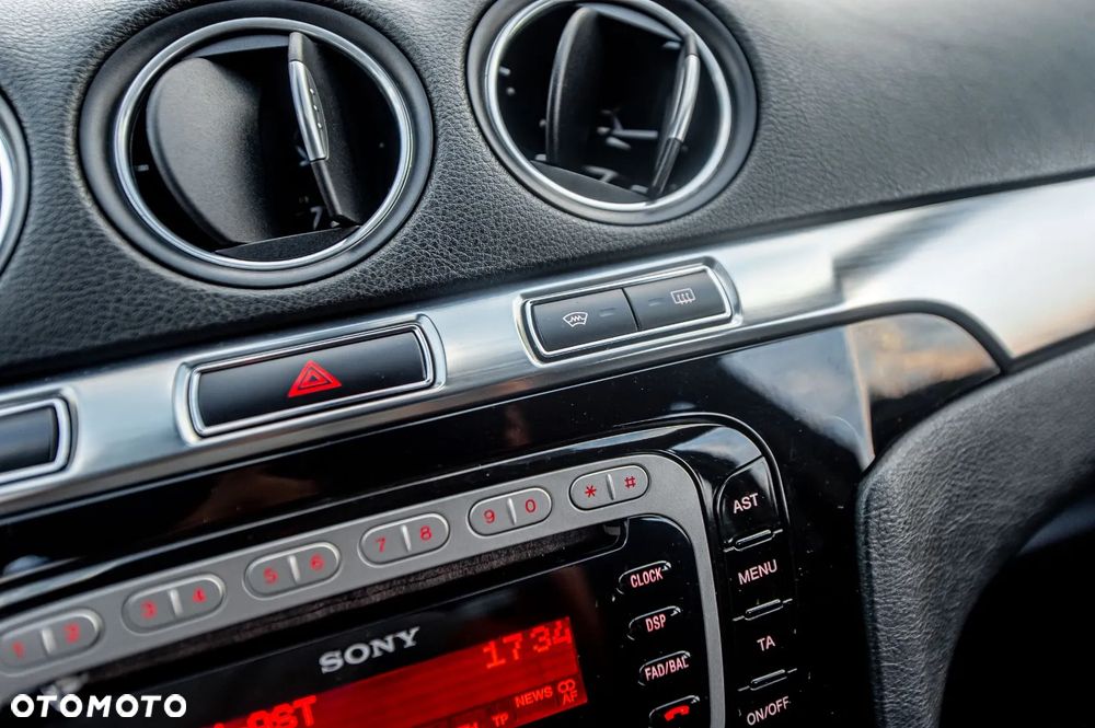 Ford S-Max - 29