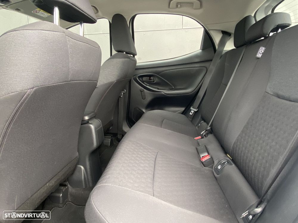 Toyota Yaris 1.5 HDF Comfort Plus - 9