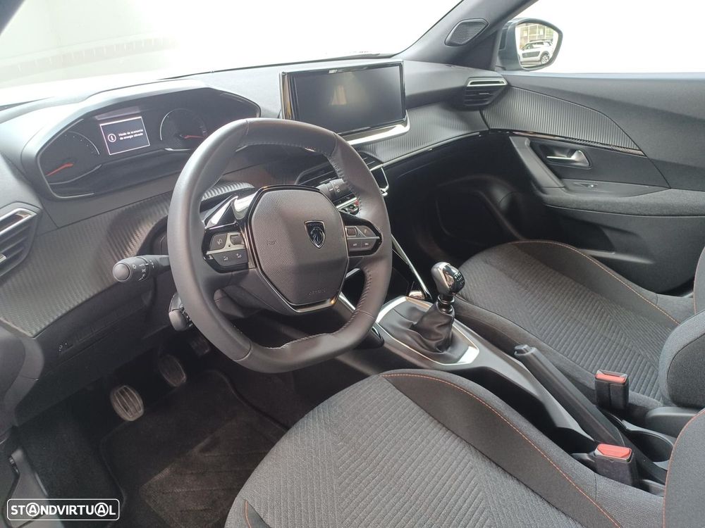 Peugeot 2008 1.2 PureTech Style - 8