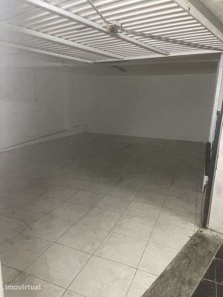 Garagem Box Queluz 55m2 - Grande imagem: 3/6