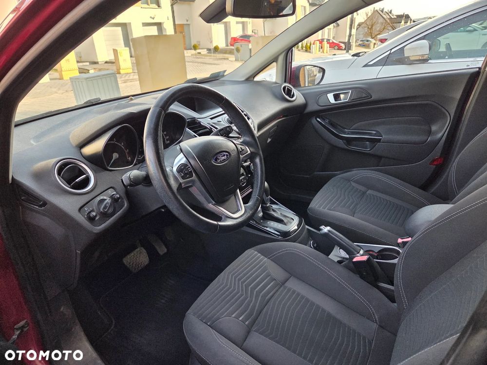 Ford Fiesta 1.0 EcoBoost Powershift Titanium - 6