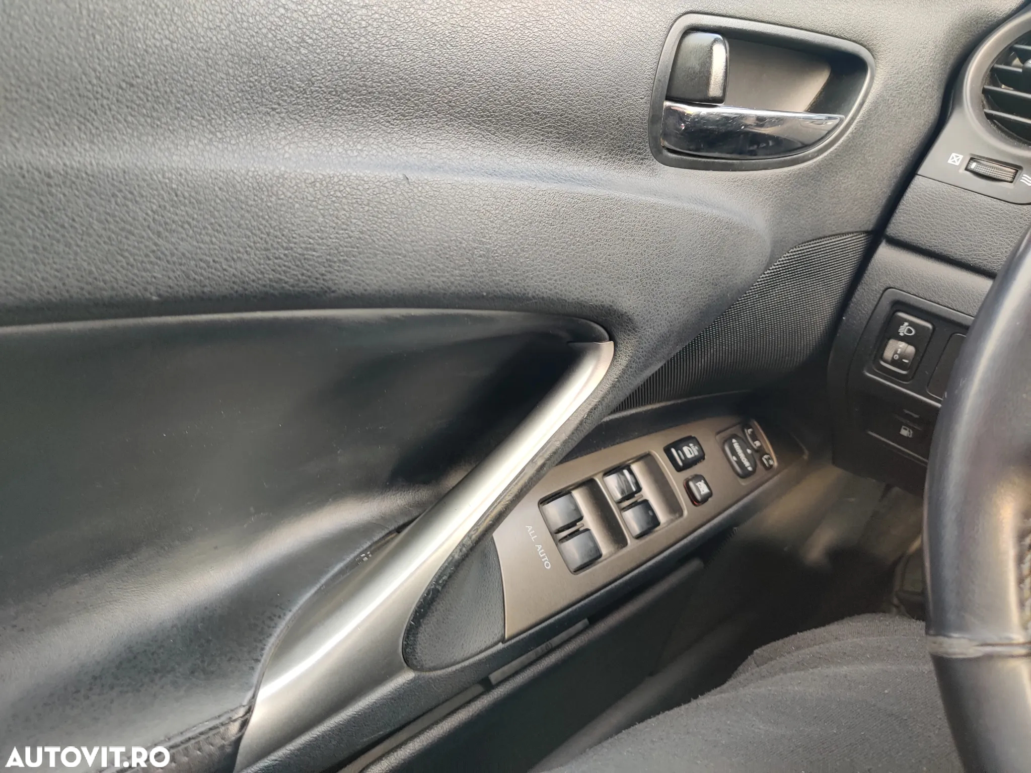 Lexus Seria IS 220d Luxury Line - 11