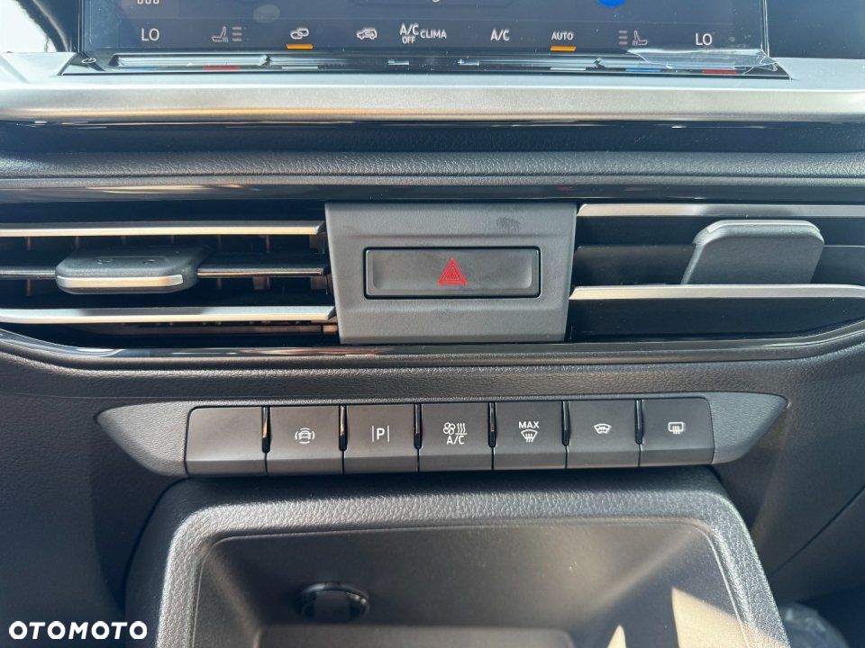 Ford Tourneo Connect - 14