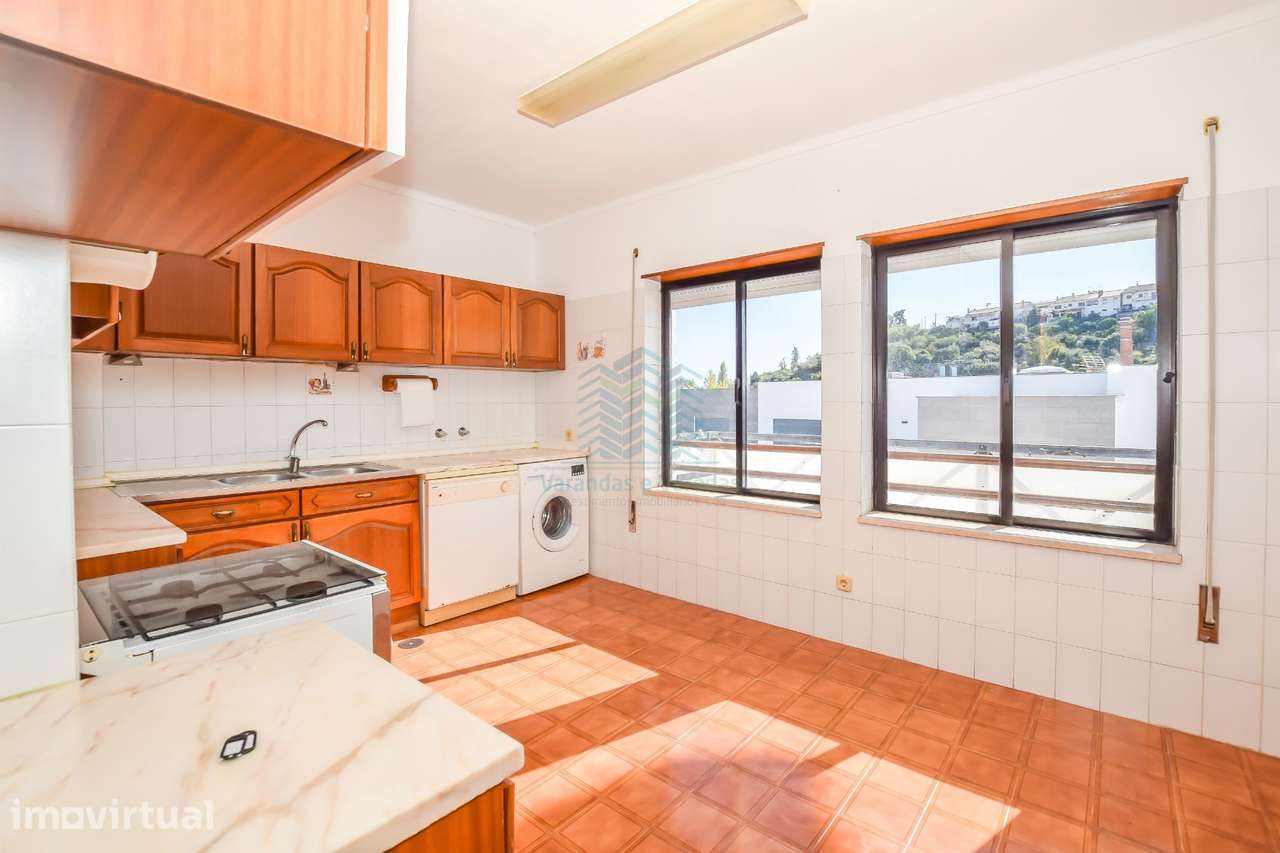 Apartamento T2 no centro de Torres Novas para Arrendamento - Grande imagem: 4/15