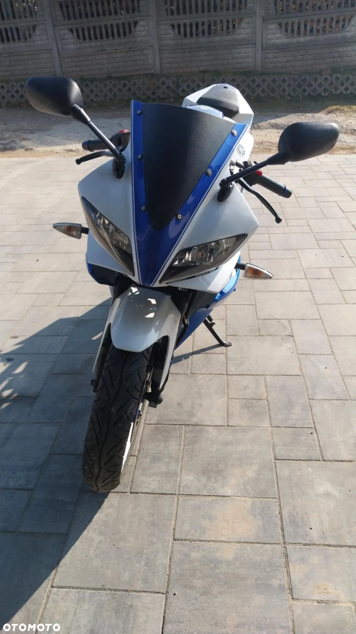 Yamaha YZF - 11