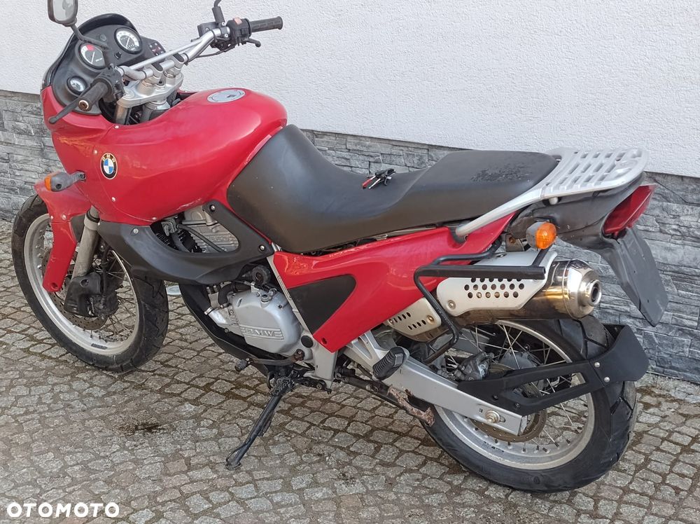 BMW F - 16