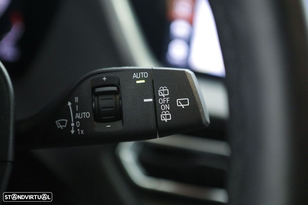 BMW 118 d Pack Desportivo M Pro - 24