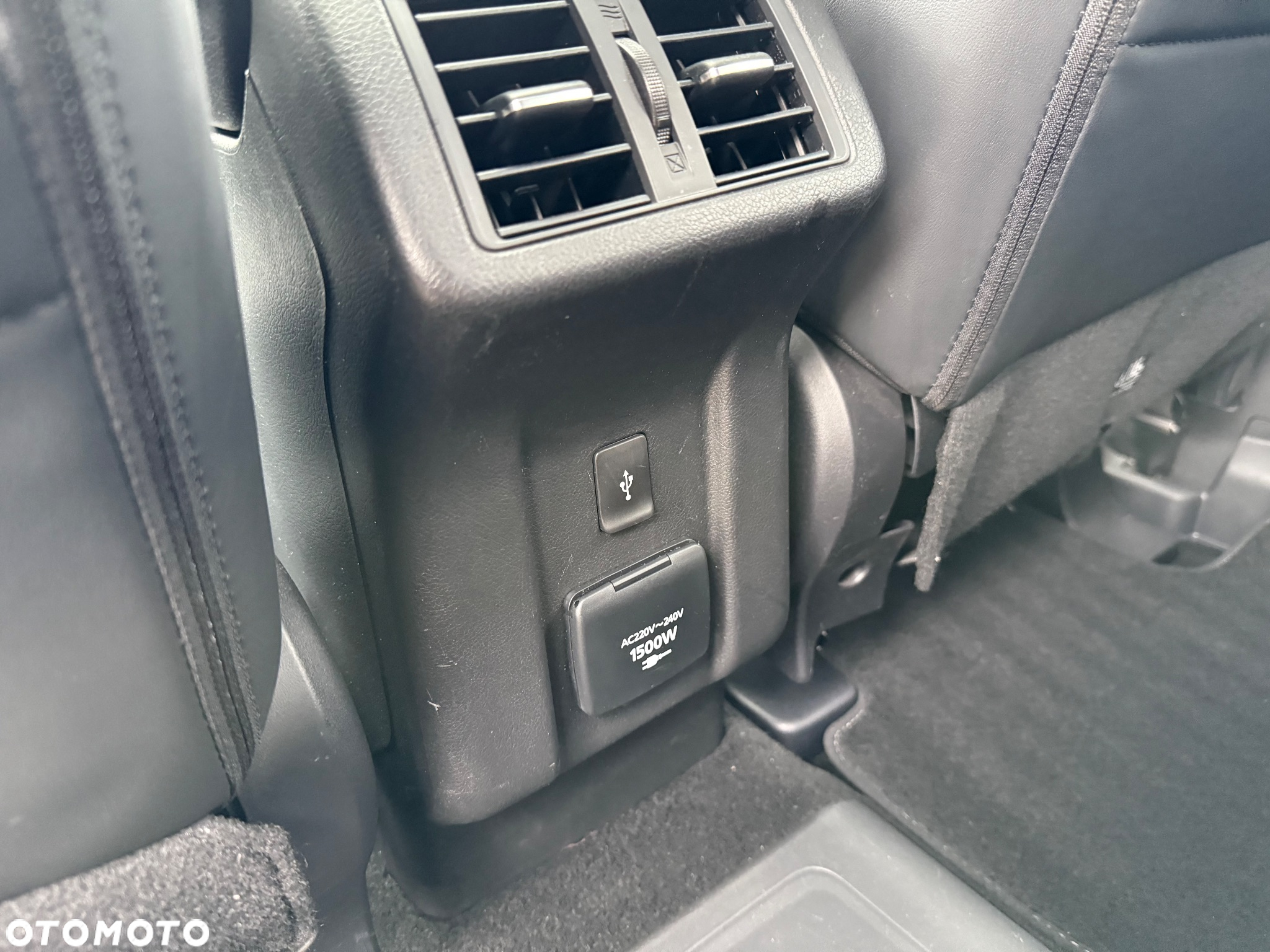Mitsubishi Outlander 2.4 4WD Plug-In Hybrid Top - 35