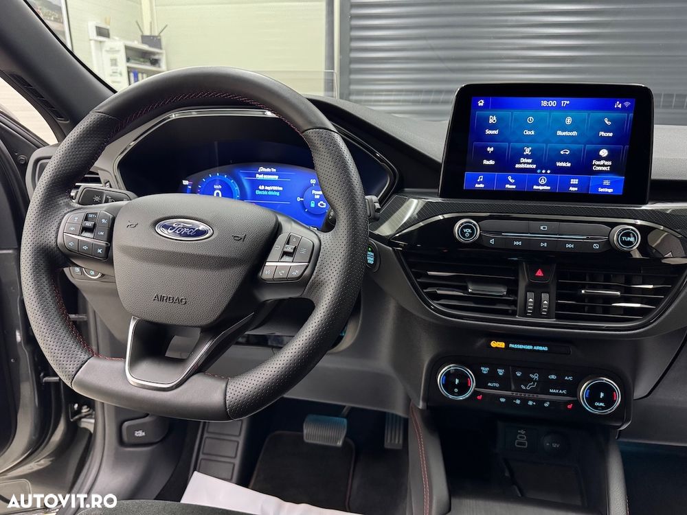 Ford Kuga 2.5 Duratec PHEV ST-LINE X - 25