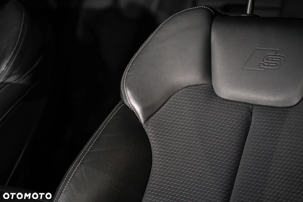 Audi SQ5 Sportback - 36