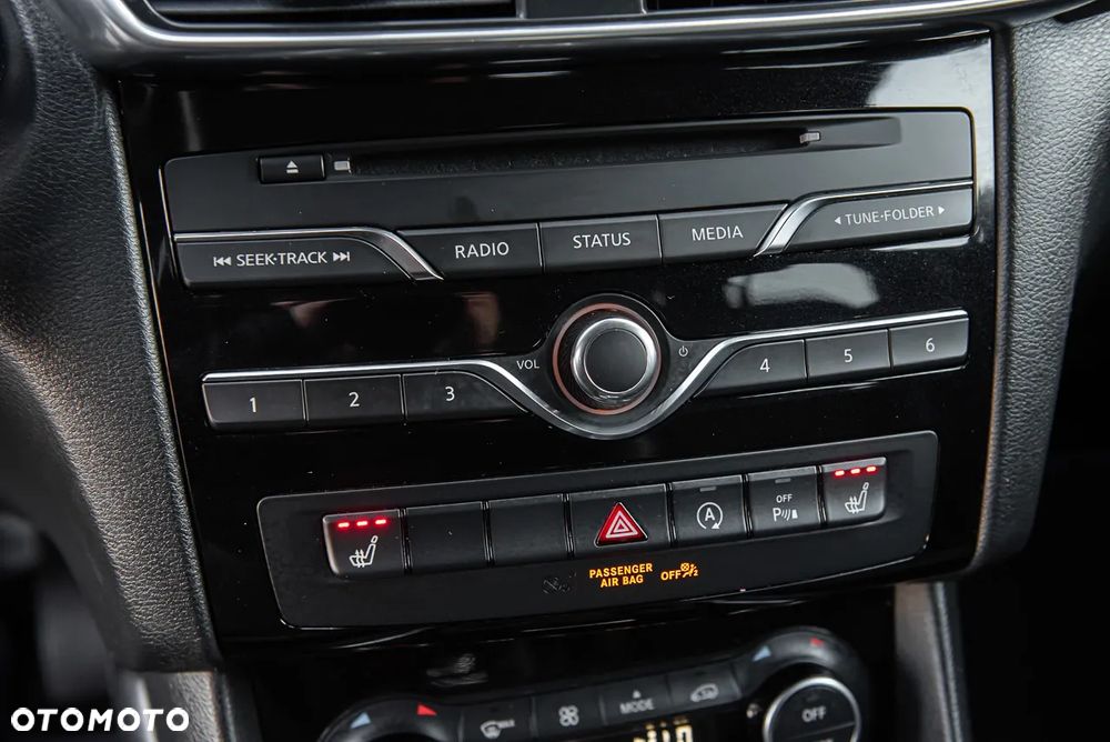 Infiniti Q30 1.6t Premium - 22