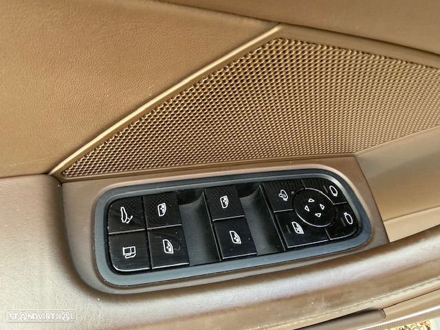 Porsche Panamera Sport Turismo - 24