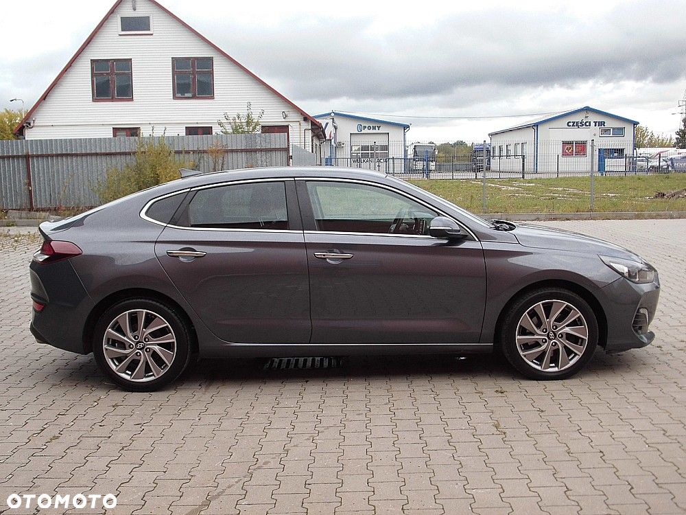 Hyundai i30 1.6 CRDI Premium DCT - 17
