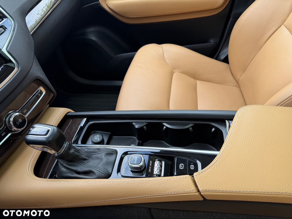 Volvo XC 90 T6 AWD Inscription - 16
