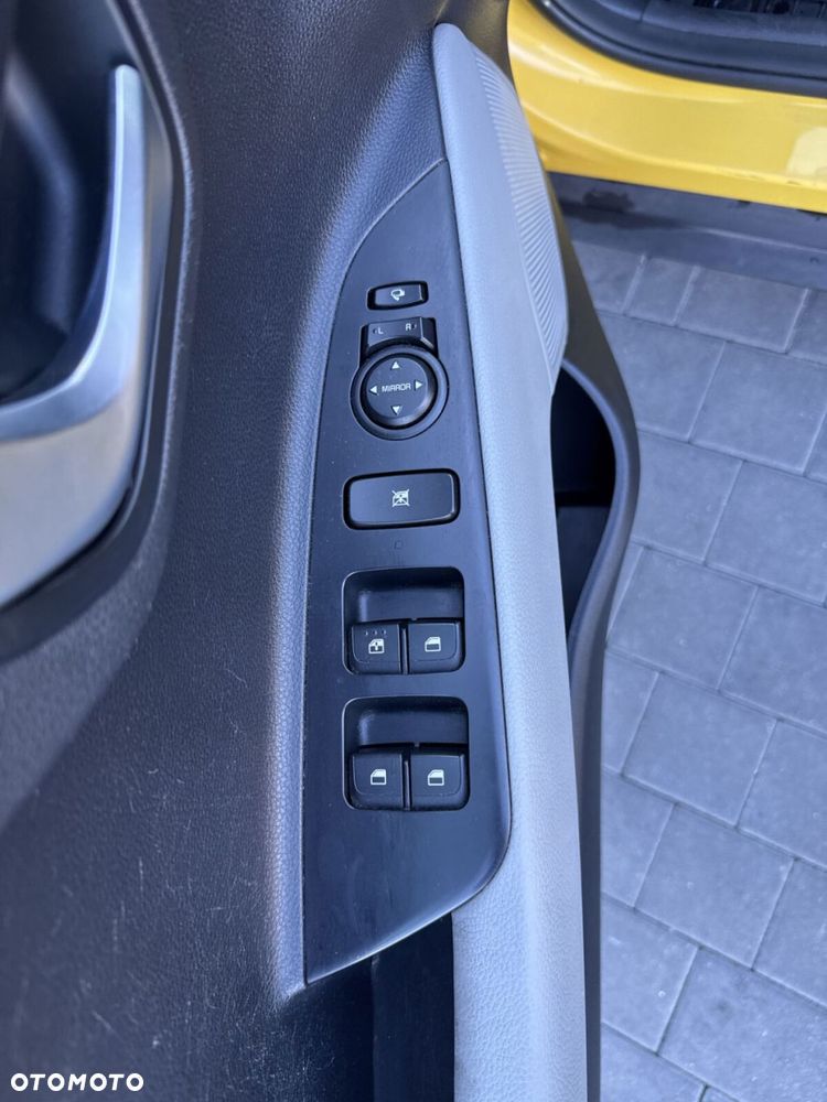 Kia Stonic 1.0 T-GDI L - 15