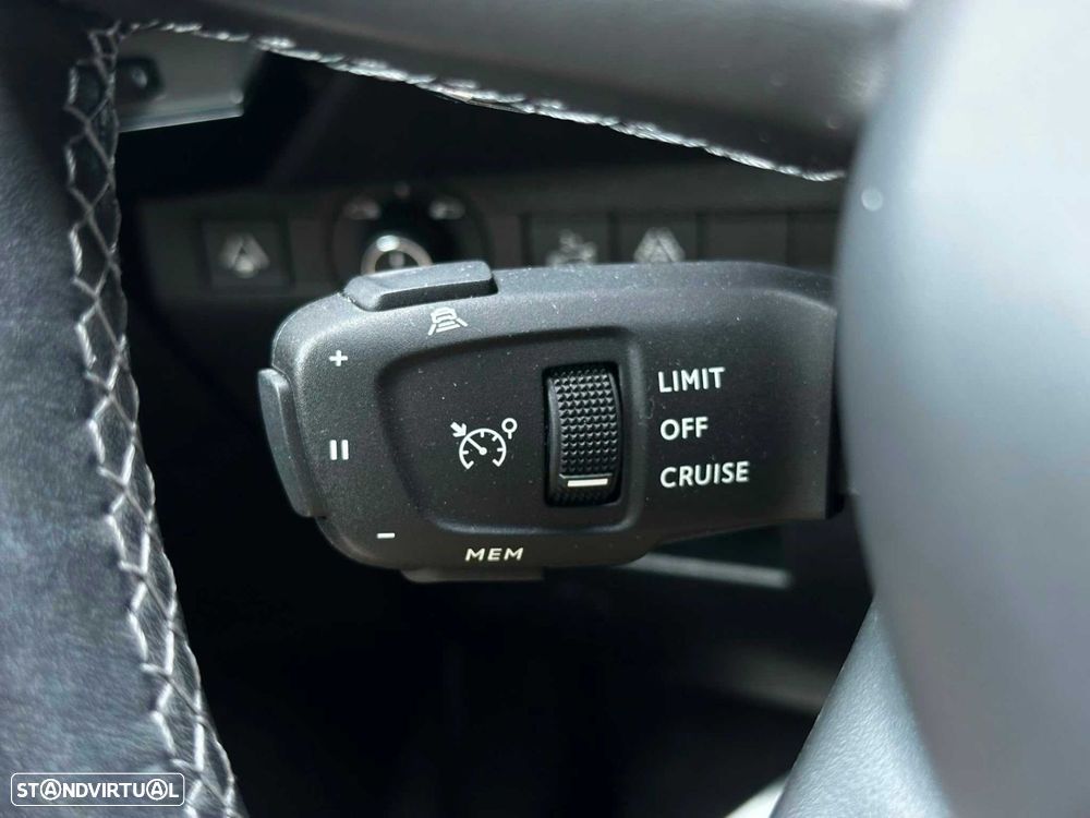 DS 7 Crossback 1.5 BlueHDi Rivoli EAT8 — fotografia 24