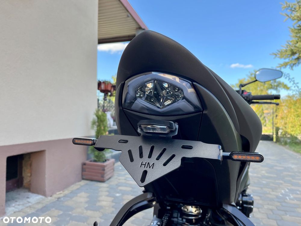 Suzuki GSX - 25