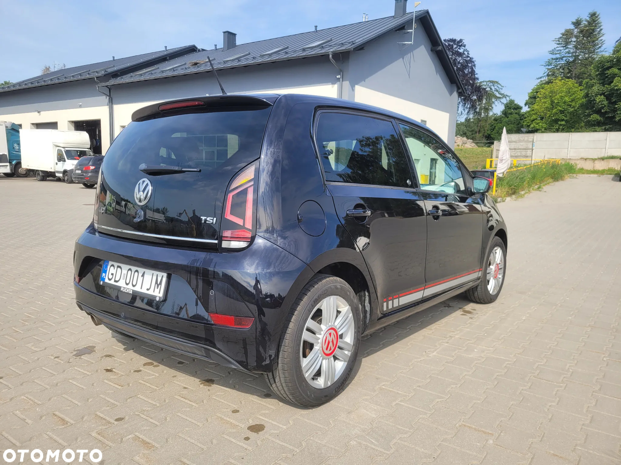 Volkswagen up! 1.0 TSI beats - 7