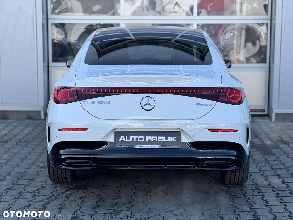 Mercedes-Benz CLA 200 mHEV 4-Matic 8G-DCT - 10