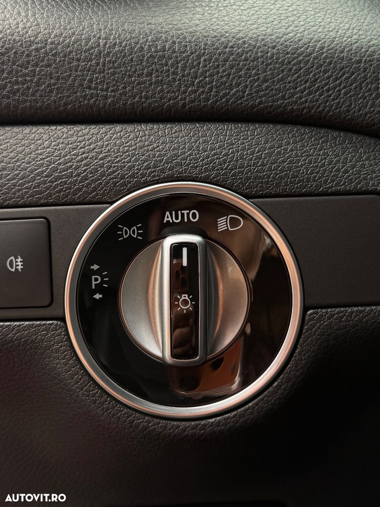 Mercedes-Benz CLA 200 7G-DCT UrbanStyle Edition - 10