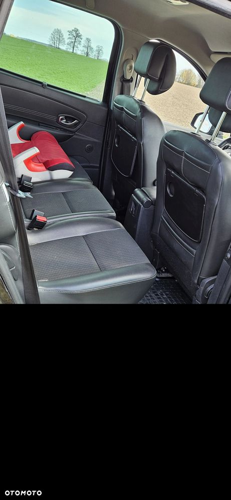 Renault Scenic 1.9 dCi Emotion - 8