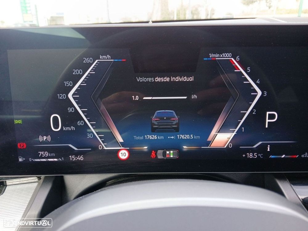 BMW 520 d Pack Desportivo M Auto - 16