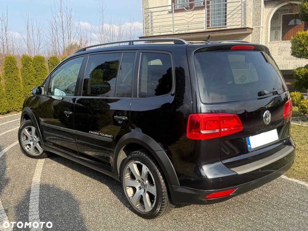Volkswagen Touran 1.4 TSI Cross - 7