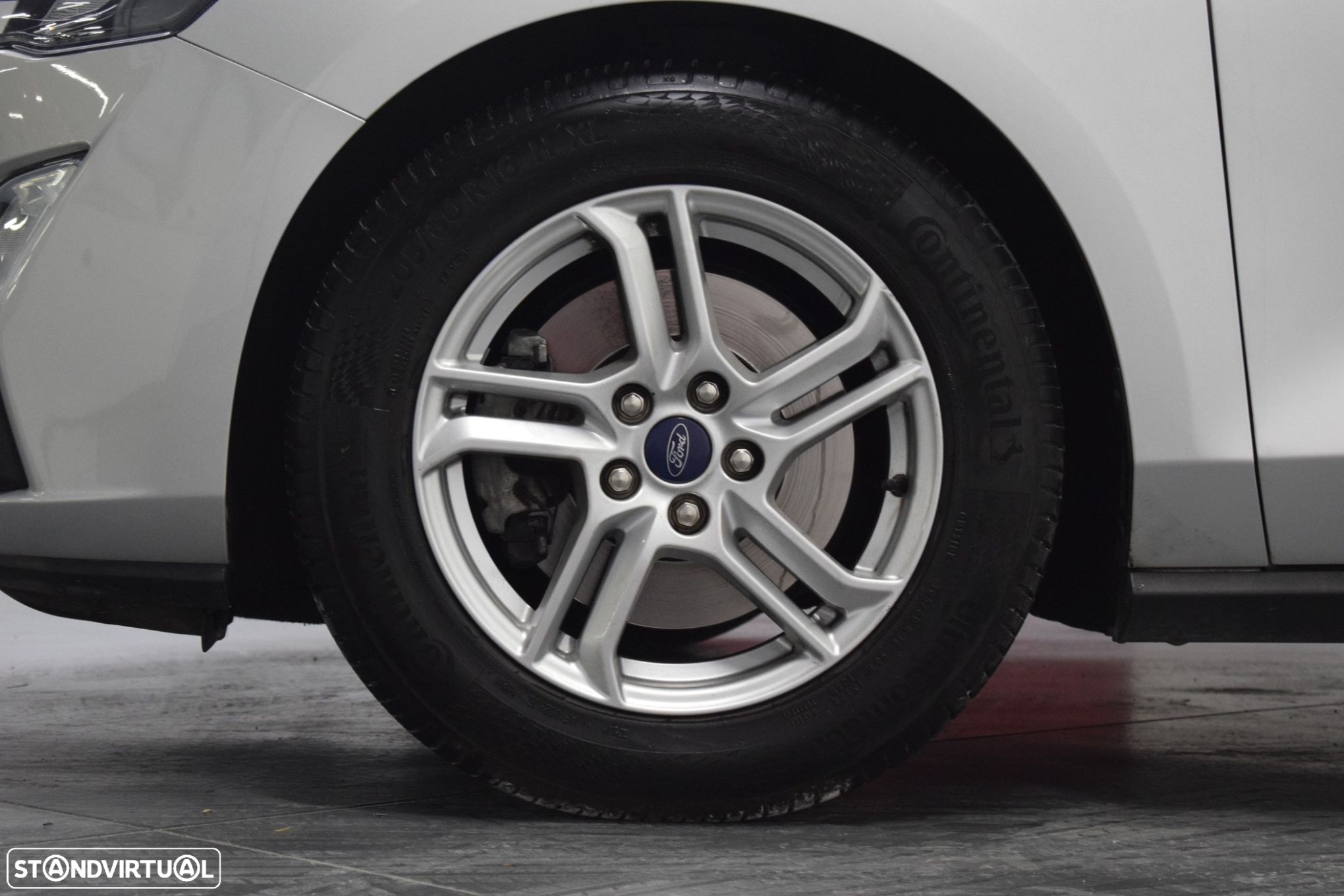Ford Focus SW 1.5 TDCi EcoBlue Connected - 21