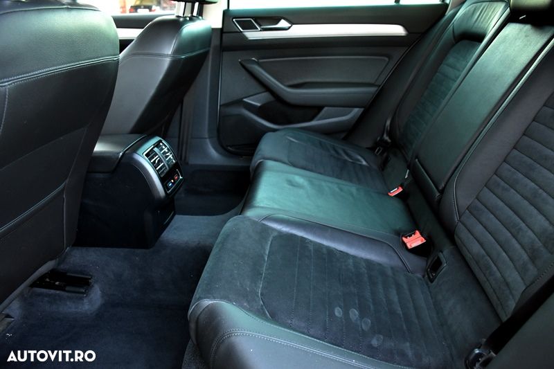 Volkswagen Passat - 13