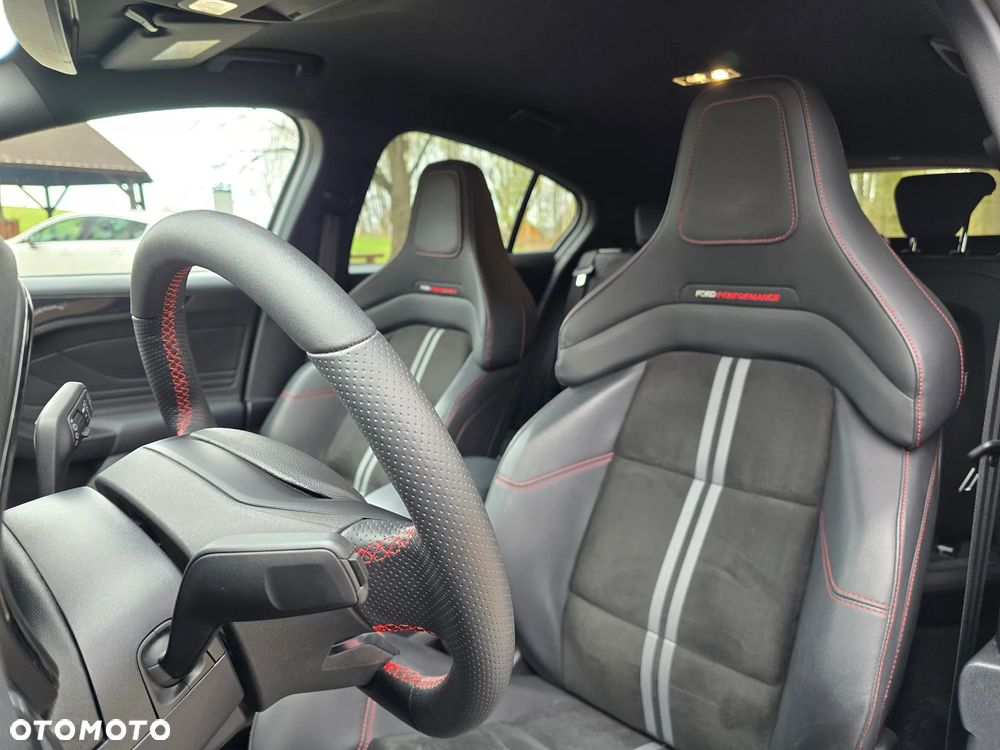 Ford Focus 2.3 EcoBoost ST X - 8