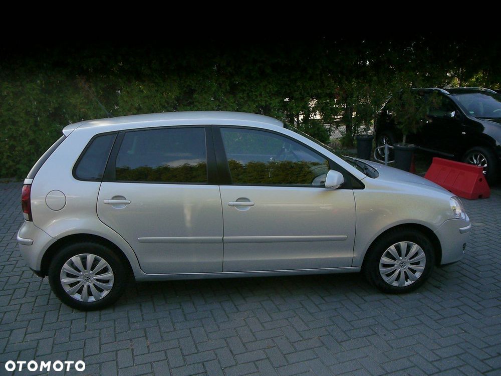 Volkswagen Polo 1.2 MATCH - 11