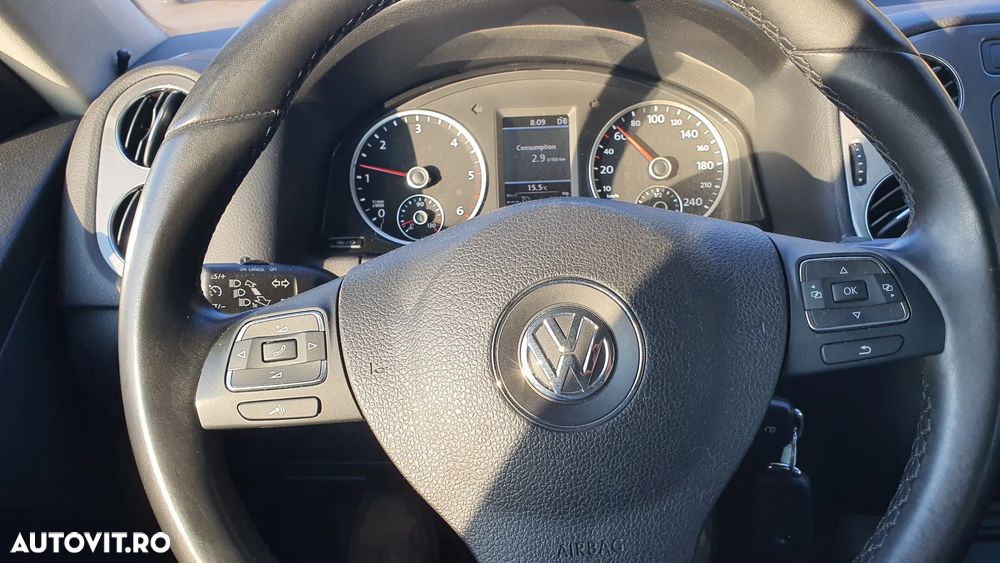 Volkswagen Tiguan 2.0 TDI 4Motion DSG Track & Field - 27